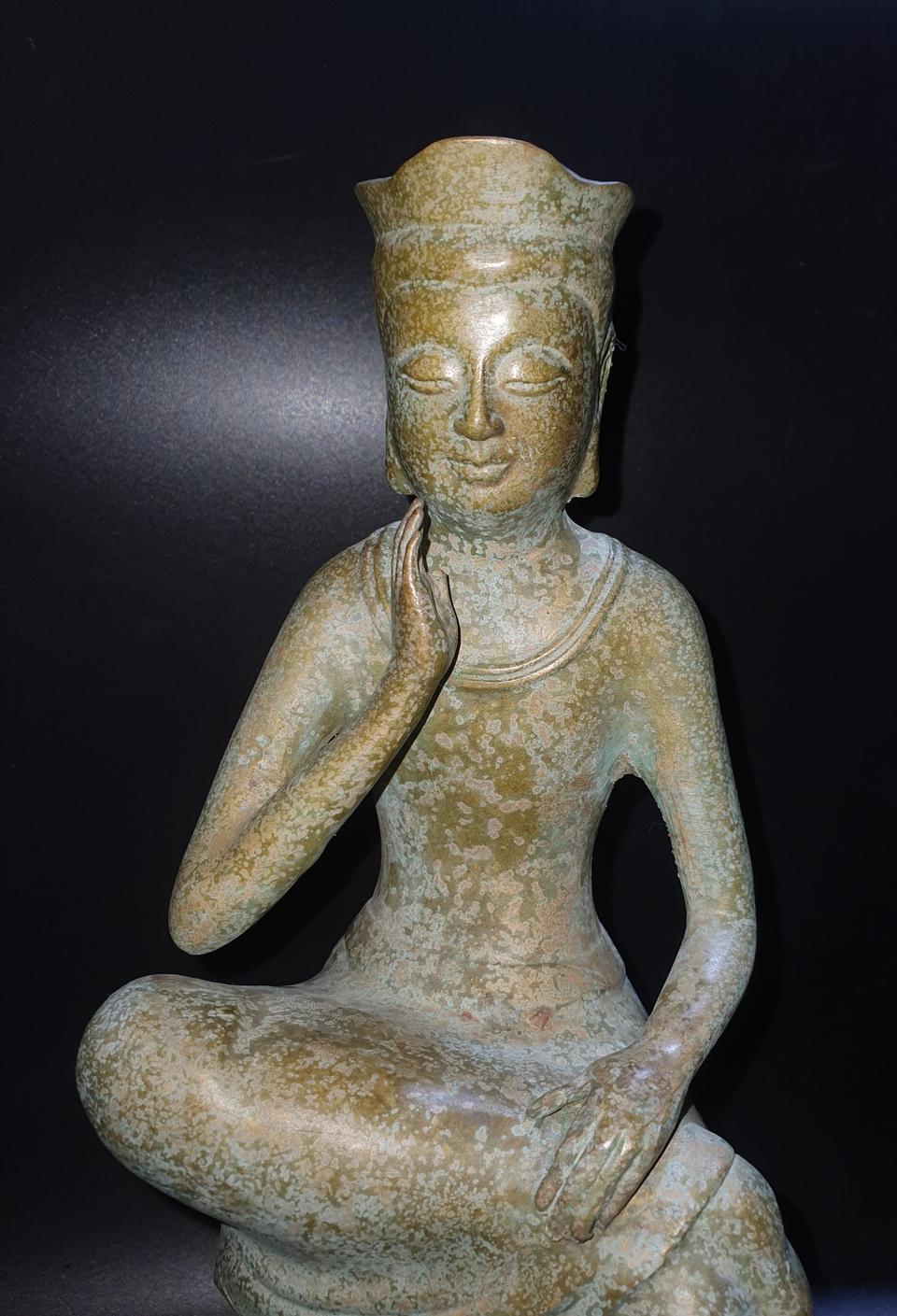 청동 반가사유상