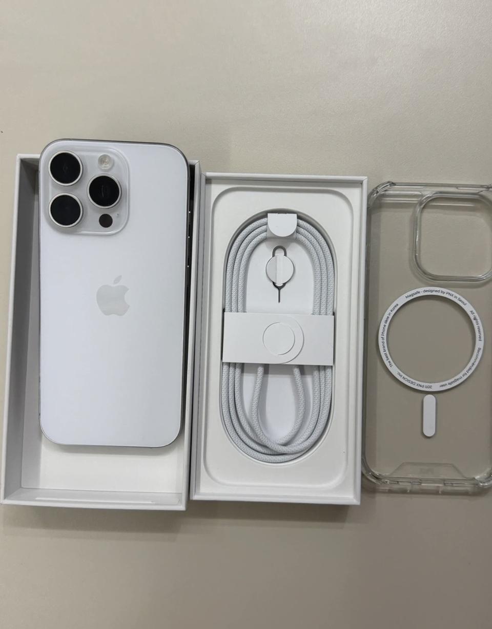 아이폰16프로 256GB 화이트 S급 풀박스 자급제 판매합니다