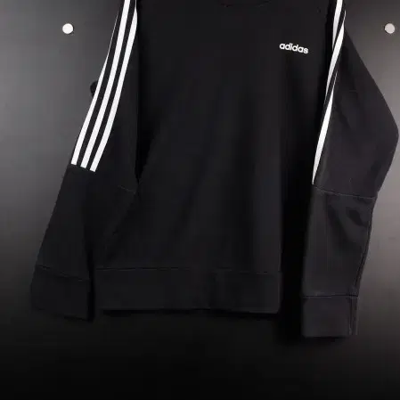 [M] 아디다스 로고 삼선 맨투맨