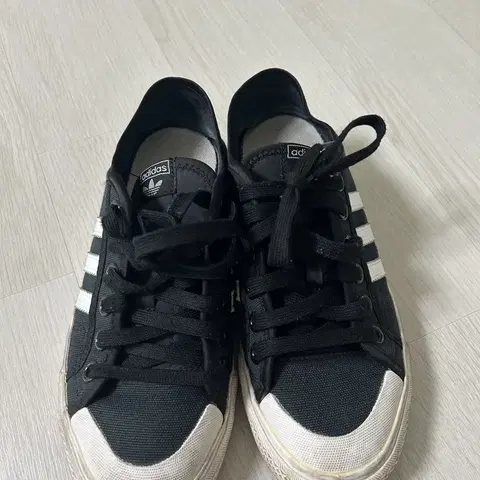 가격내림! 아디다스 니짜로우 블랙 240