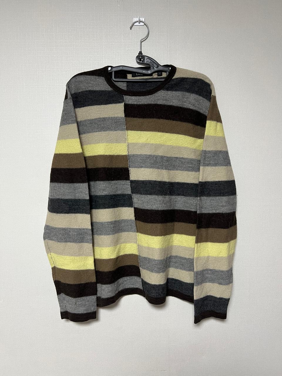 한섬 DKNY 디케이앤와이 스트라이프 패턴 니트 정품