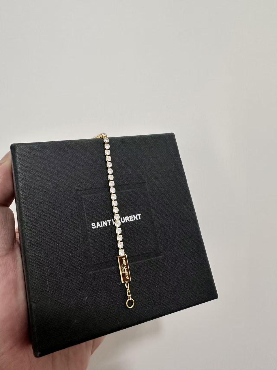 입생로랑 YSL 로고 골드 팔찌