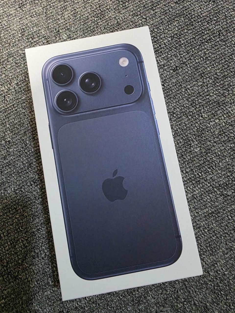 아이폰17프로 딥블루 256G 미개봉