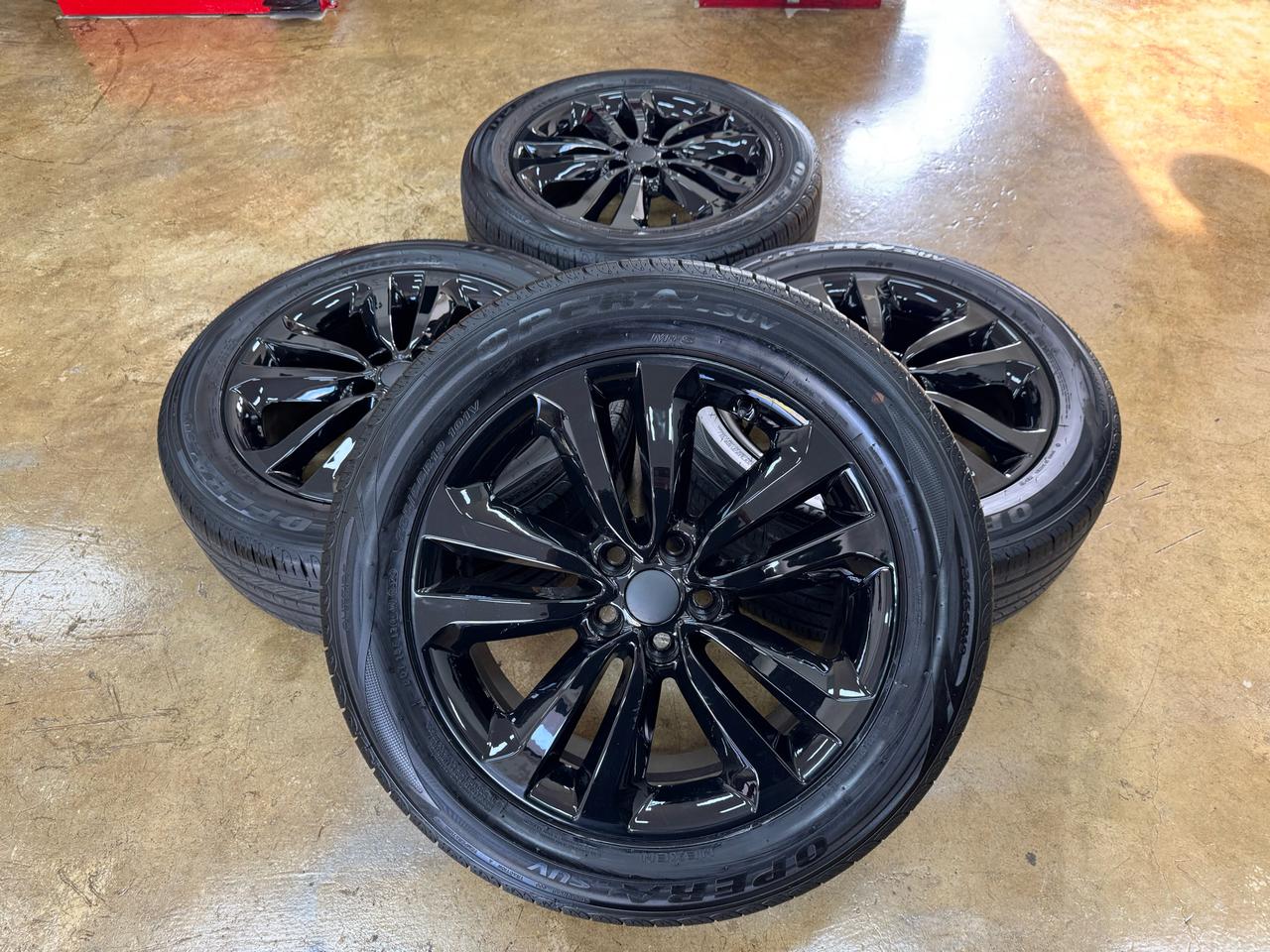 올뉴카니발 19인치 순정휠타이어 팝니다