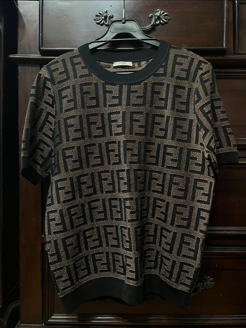 [새상품] 펜디 니트 반팔티셔츠 (라벨o)