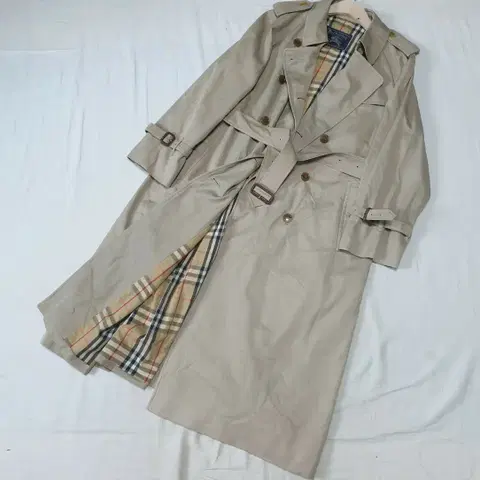 버버리 노바체크 트렌치 코트