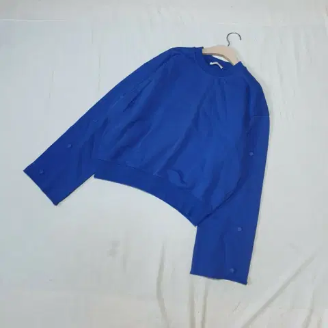 시스템 블루 오버슬리브 사이드버튼 맨투맨