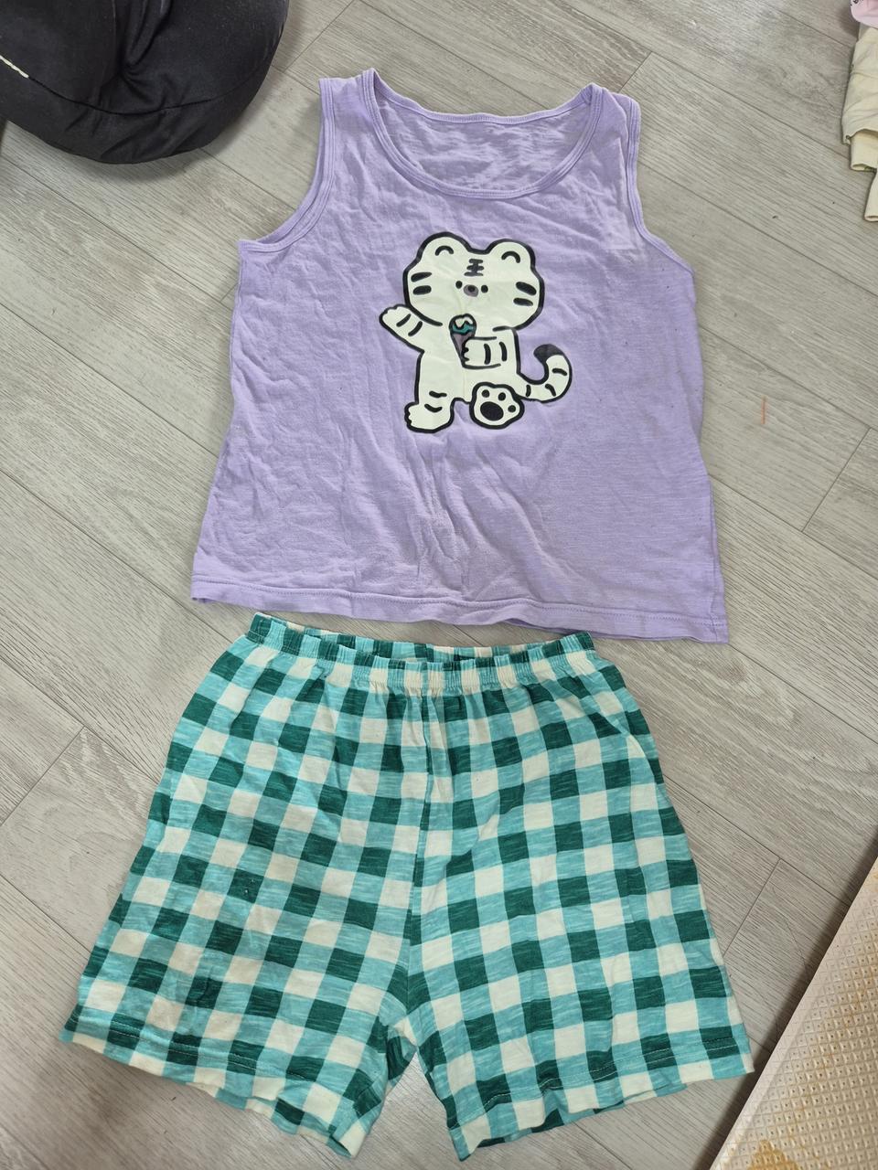 130호 유니프랜드상하세트 내의