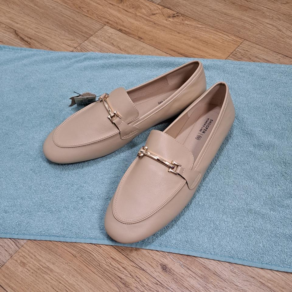 245 베이지 소가죽 단화 새상품 22000원!