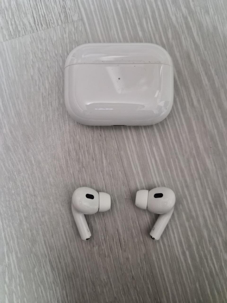 에어팟 프로 2세대 화이트 8핀