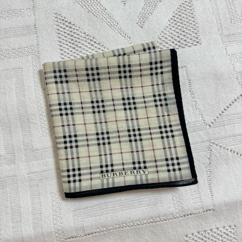 버버리 체크 퍼플라인 손수건