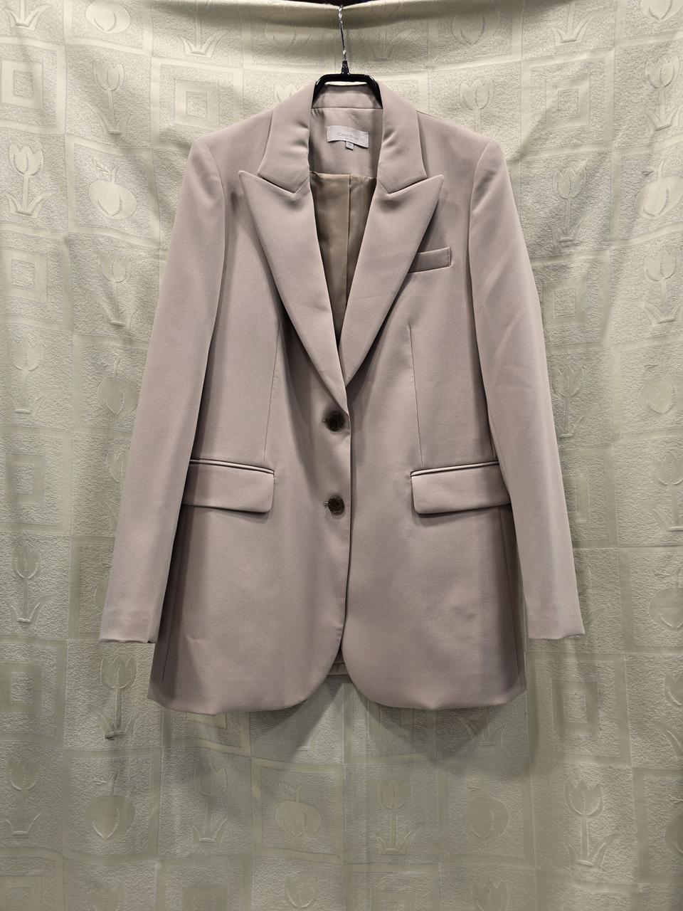 셀렙샵 베이지색 여성 자켓 66