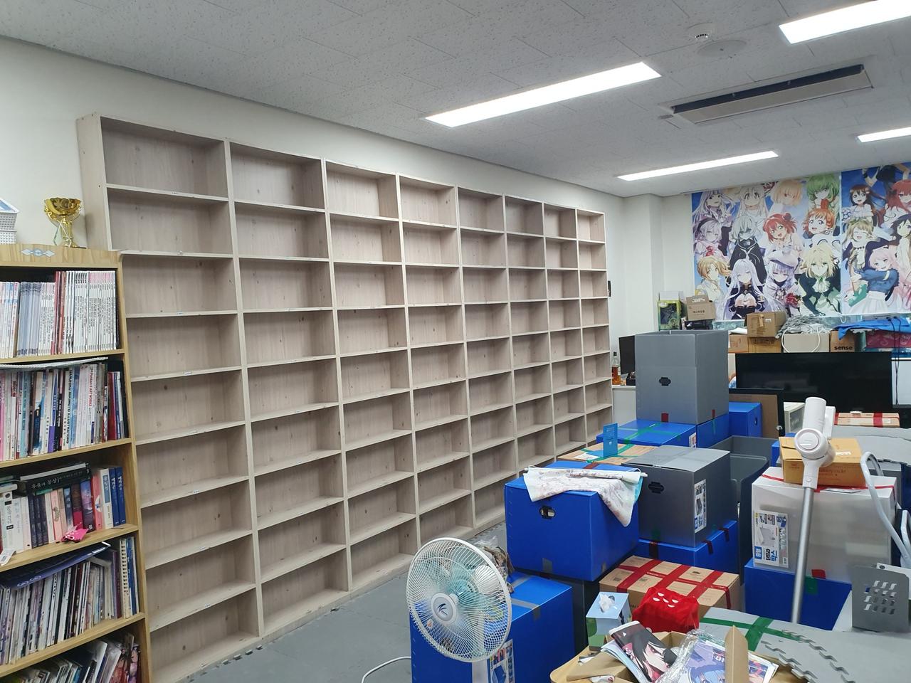 중고만화 책장 만화카페 책장 만화방 책장 중고책장 도서관 책장