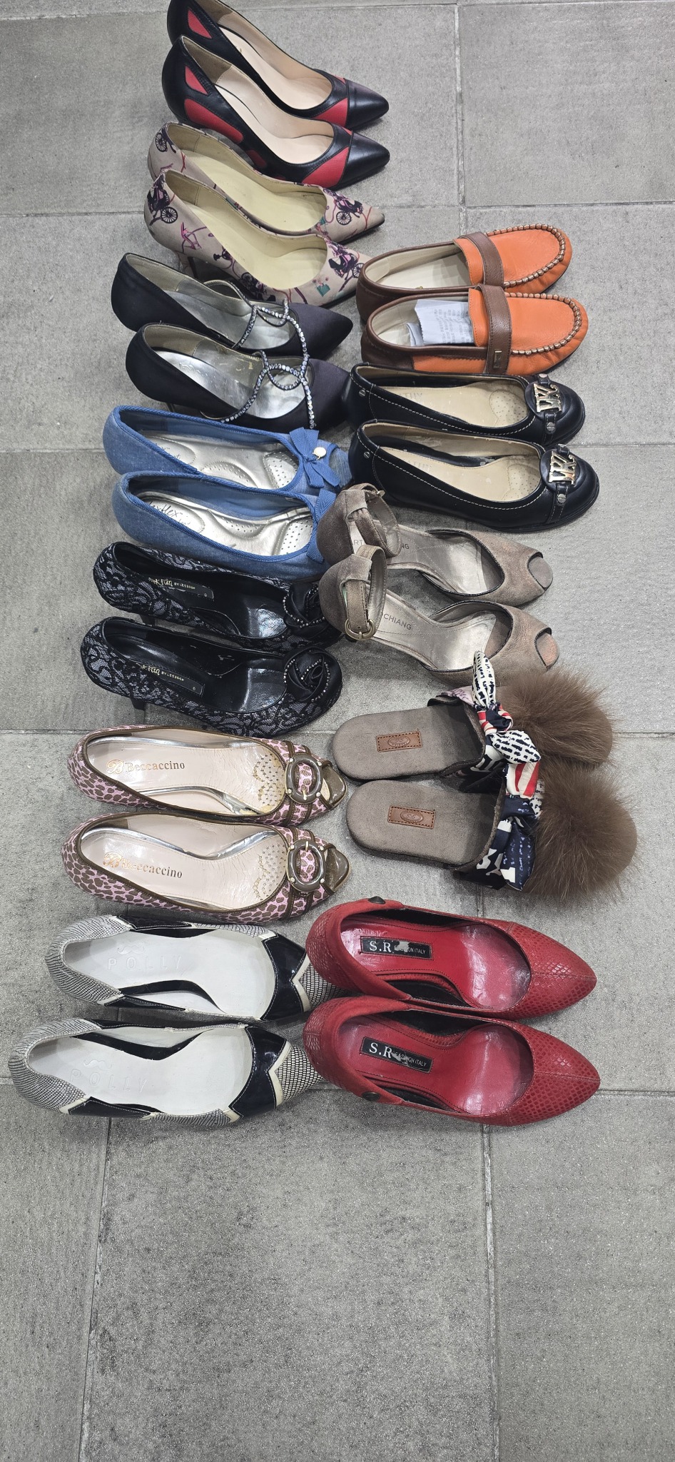 힐구두 싸롱화 한번도 안신은거 신은것도 내놓아요