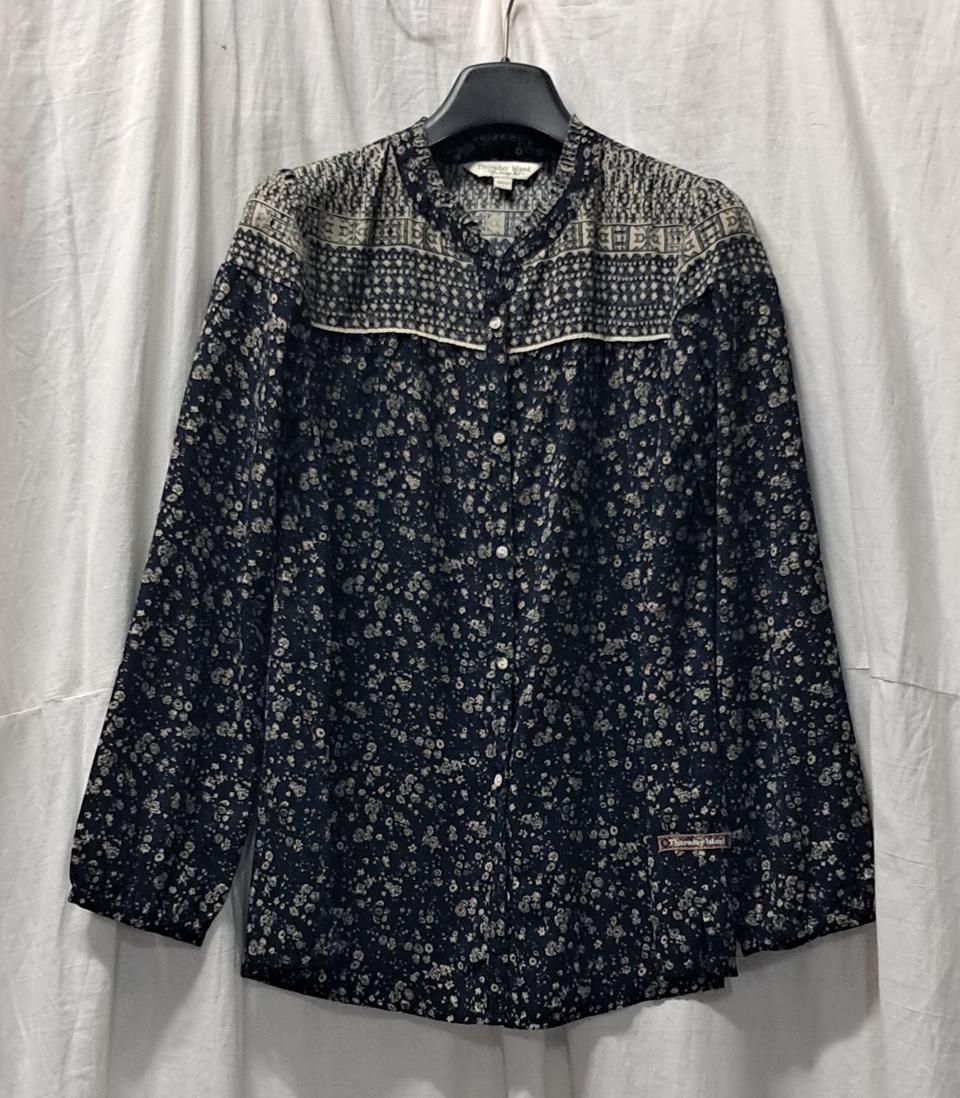 써스데이아일랜드 긴팔 블라우스