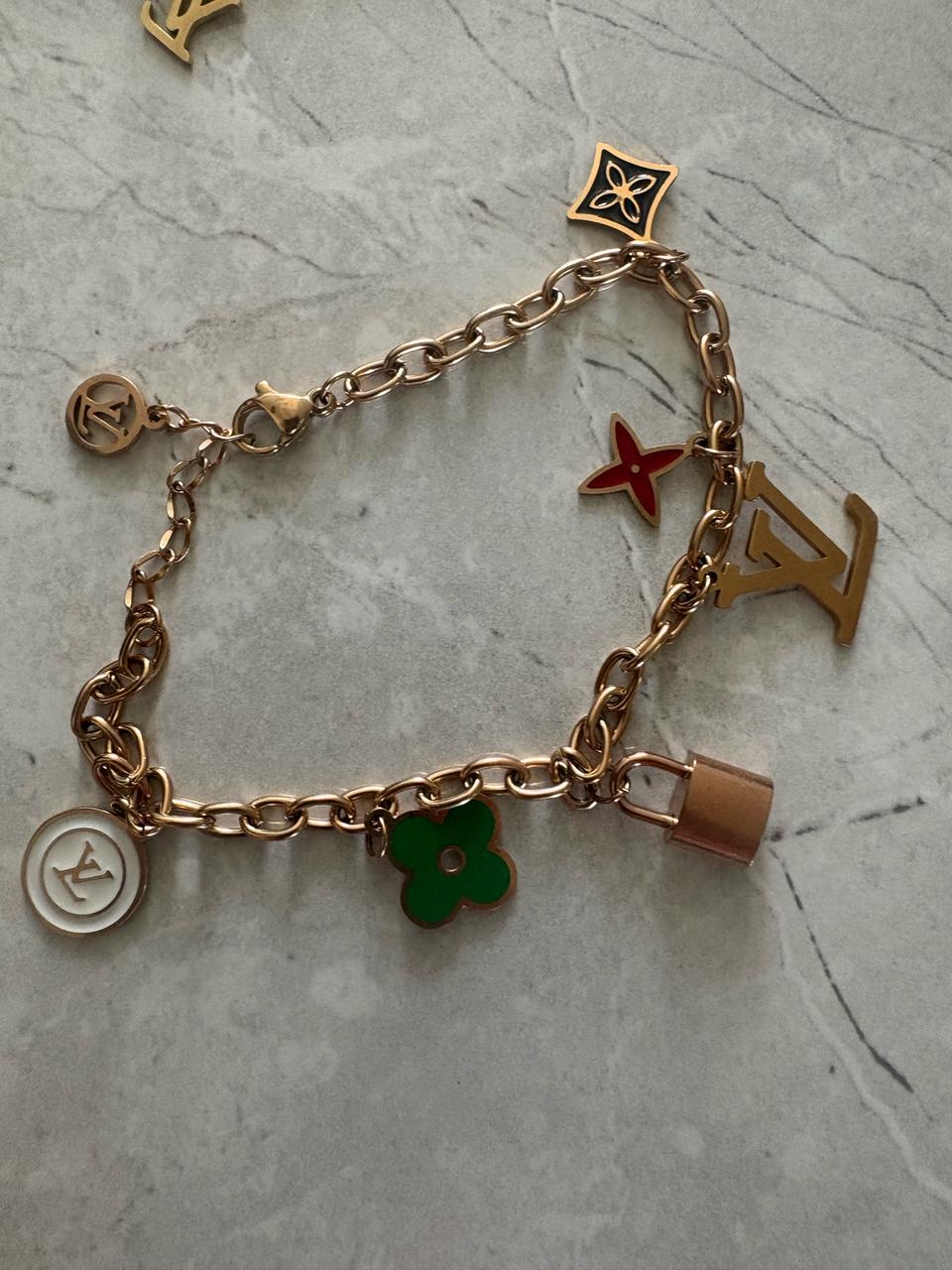 루이 써지컬 팔지