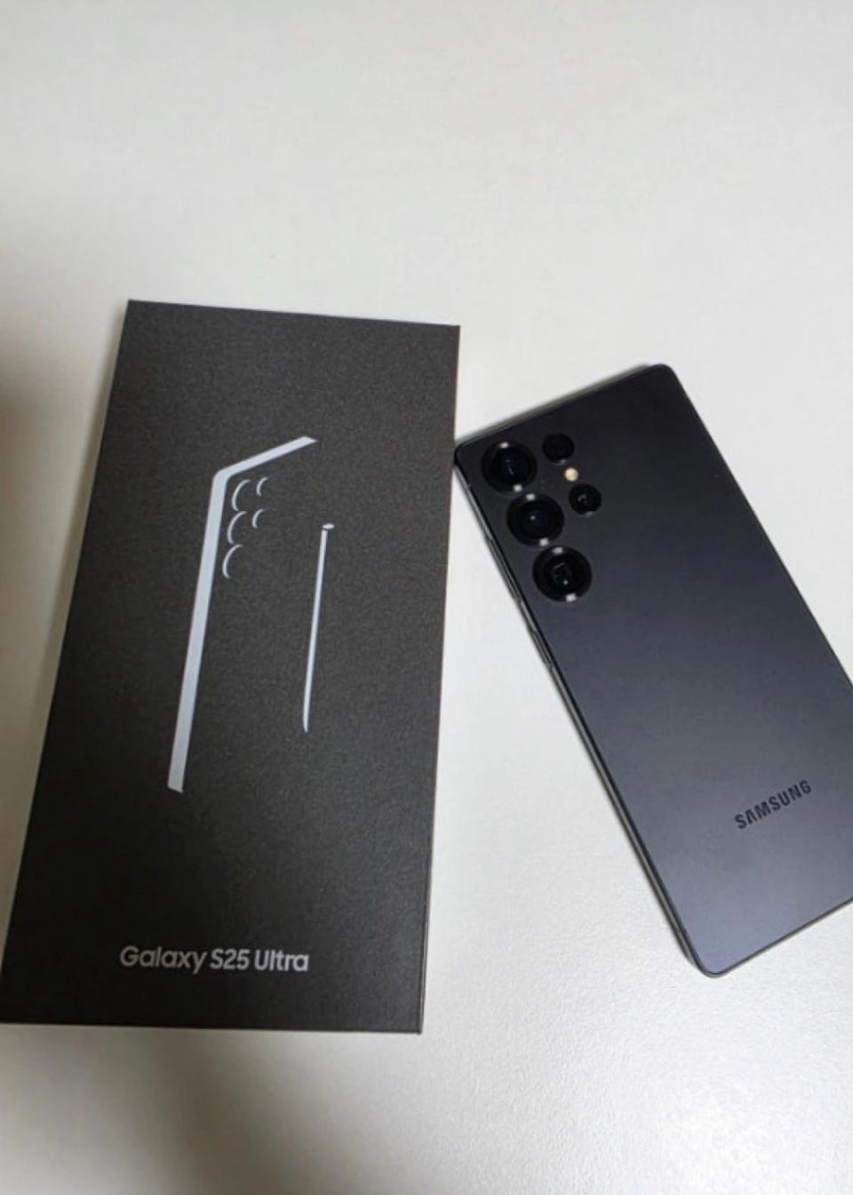 갤럭시 s25 울트라 판매 합니다