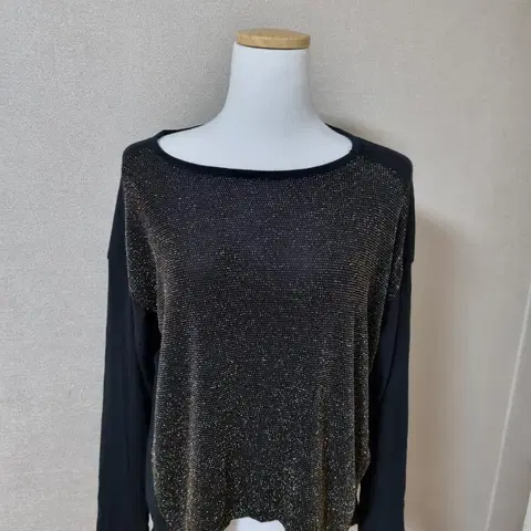 티옴 신축성 좋은 찰랑거리는 티 66