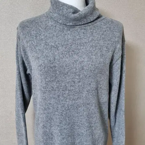 회색 니트목티 66