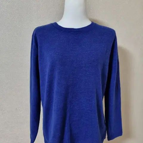 군청색 니트티 95