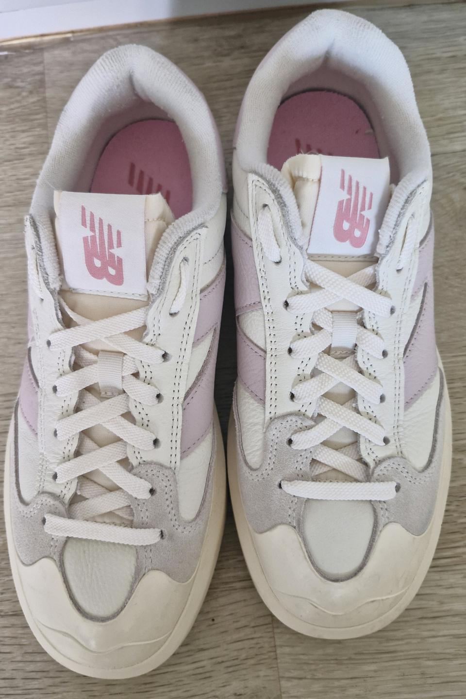 뉴발란스 CT302  255