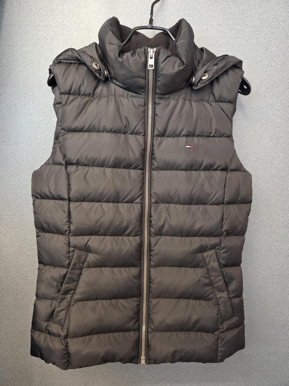 타미힐피거 패딩조끼