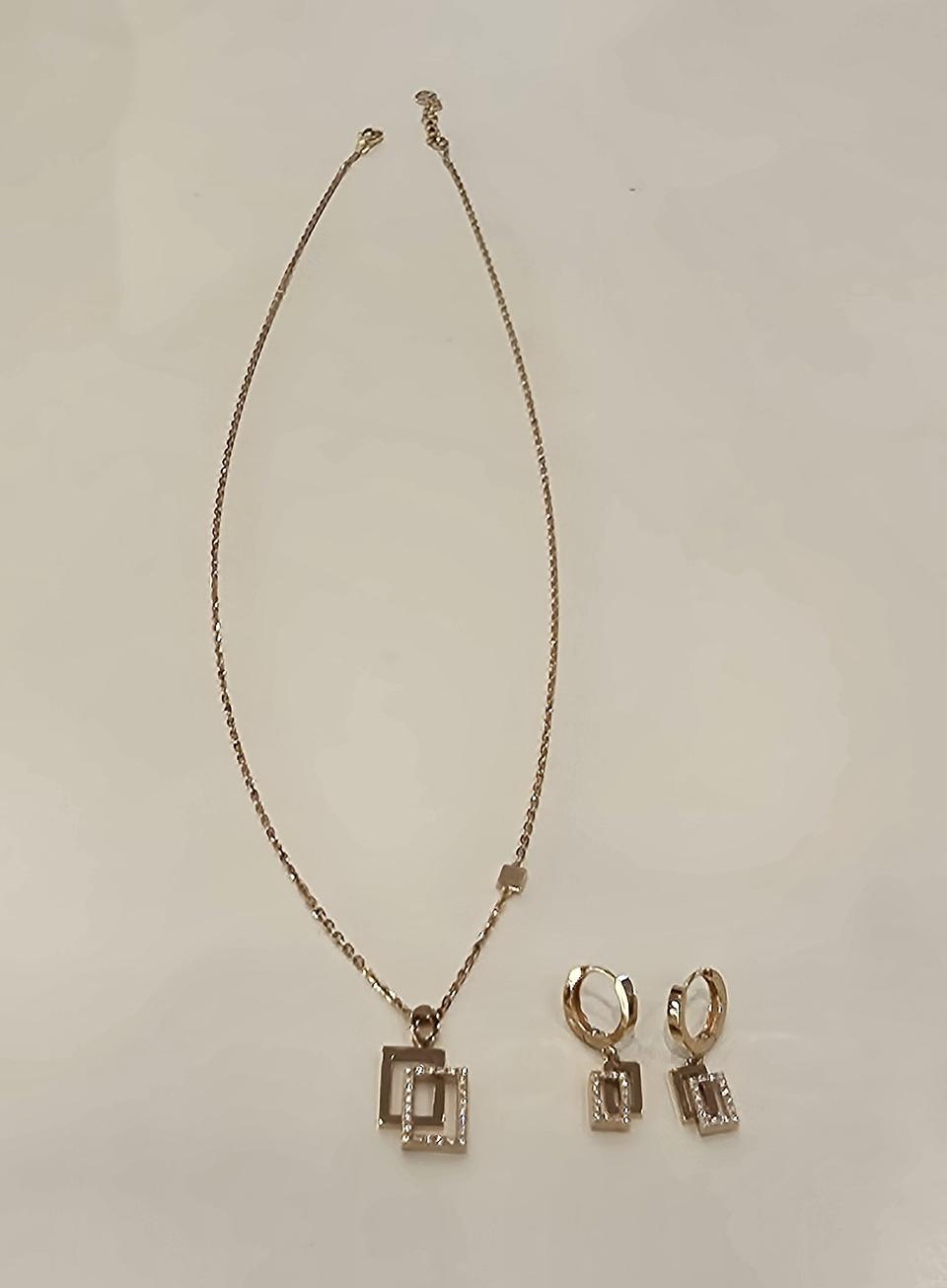 <새제품> 18k핑크골드_프레임 네크리스