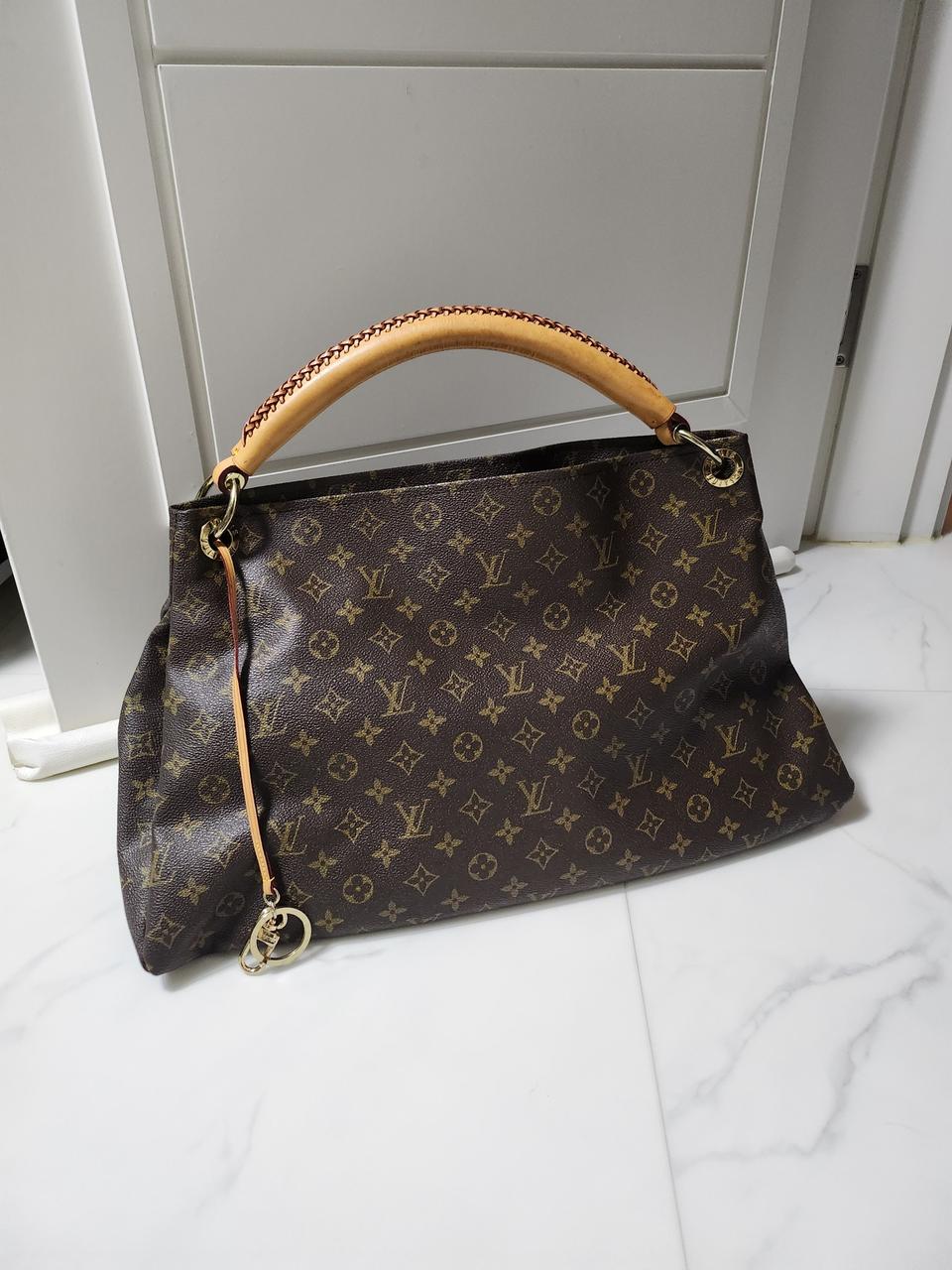 루이비통 아치백 모노그램