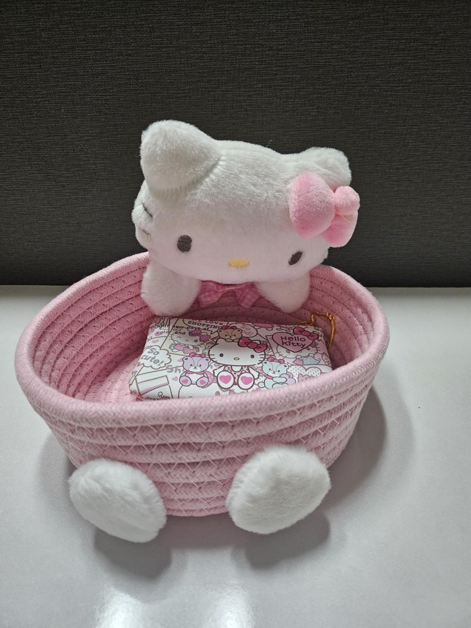 헬로키티 바구니