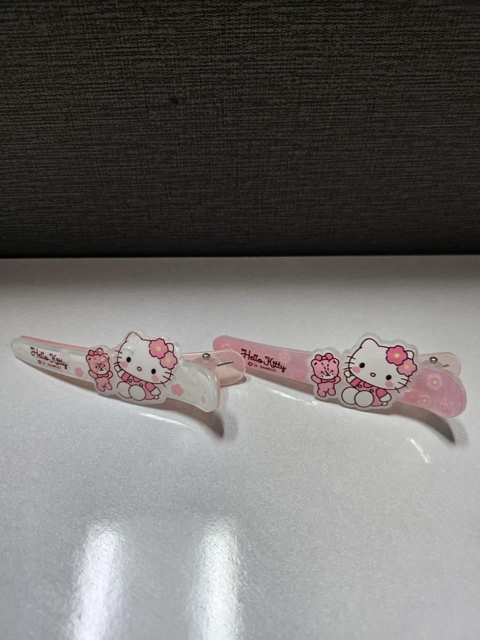 헬로키티 집게핀