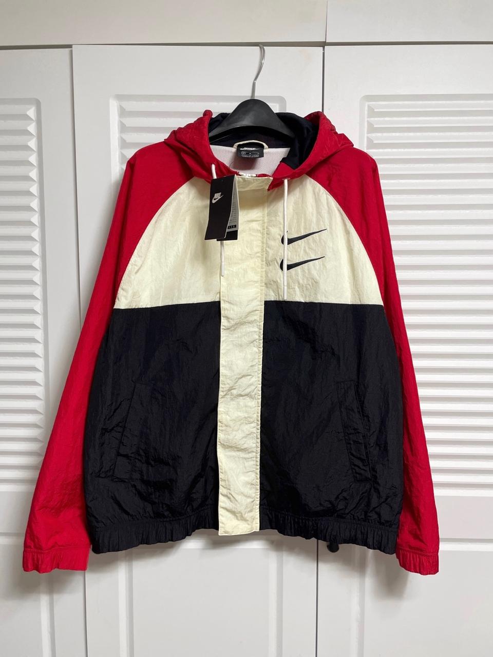 나이키 바람막이 자켓 새상품