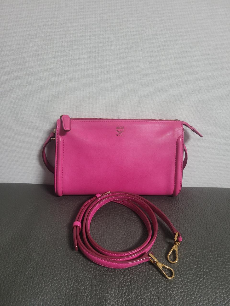 정품 mcm숄더  크로스백