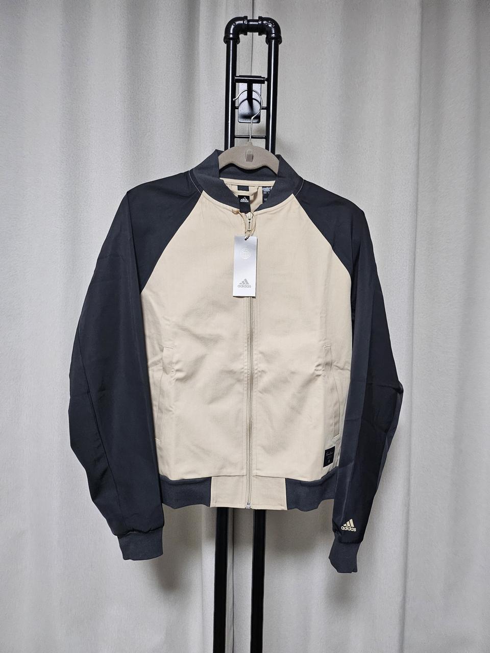 새상품)아디다스 래글런 점퍼