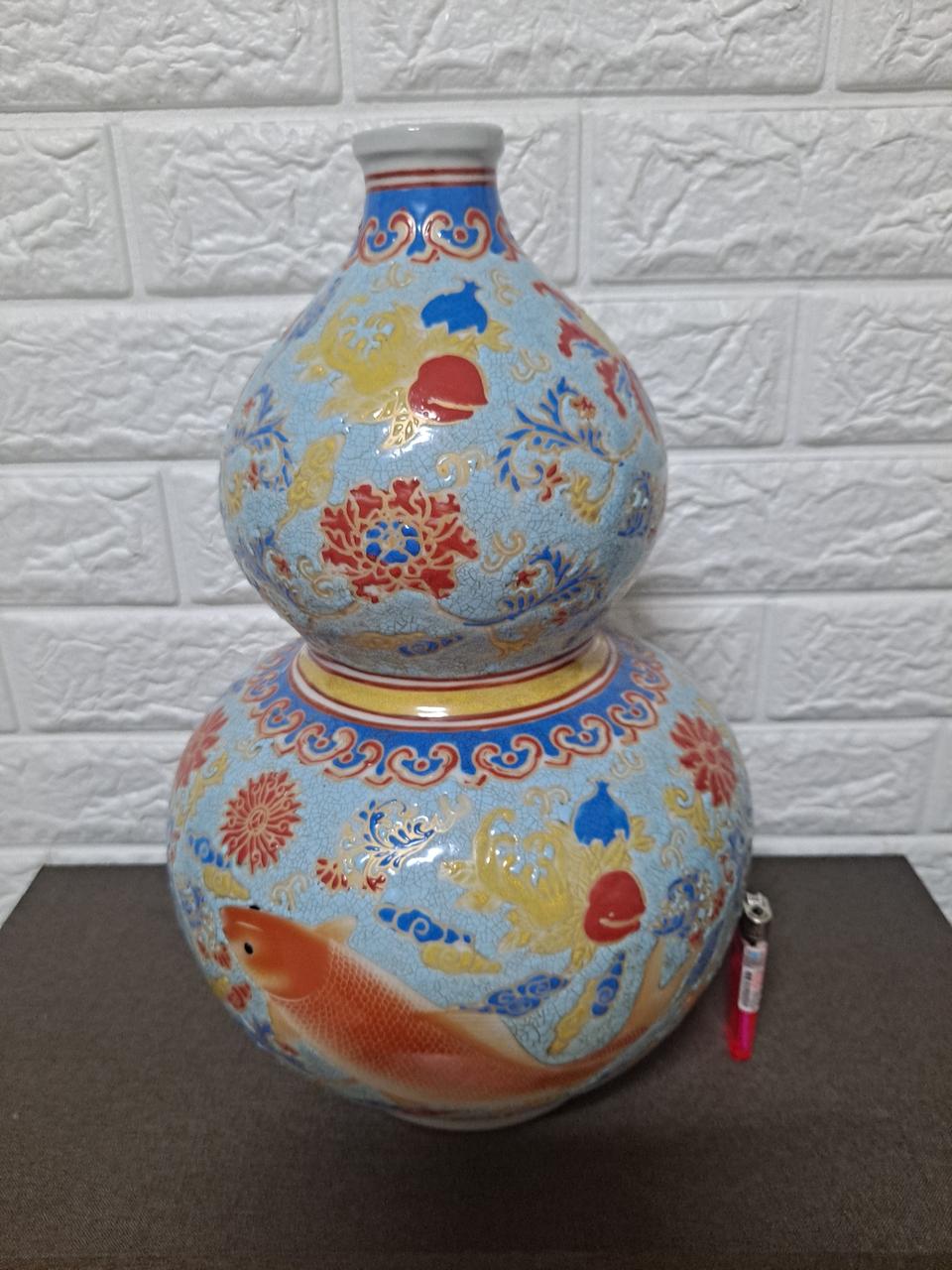 대청건융년제 분채호리병도자기