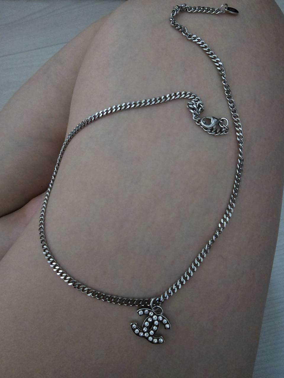 현아가착용한 샤넬 목걸이