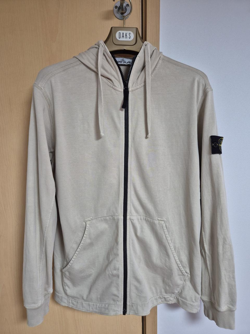 정품)스톤아일랜드 후드집업L 100사이즈판매