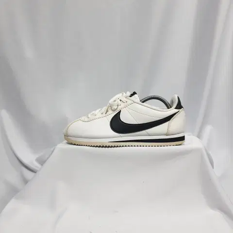 빈티지하서 245 나이키 클래식 코르테즈 레더 스니커즈