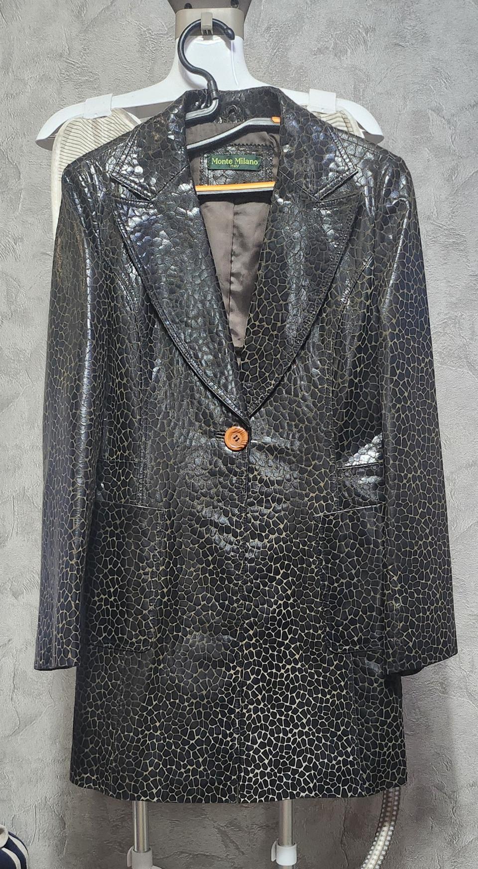 Monte Milaon가죽코트