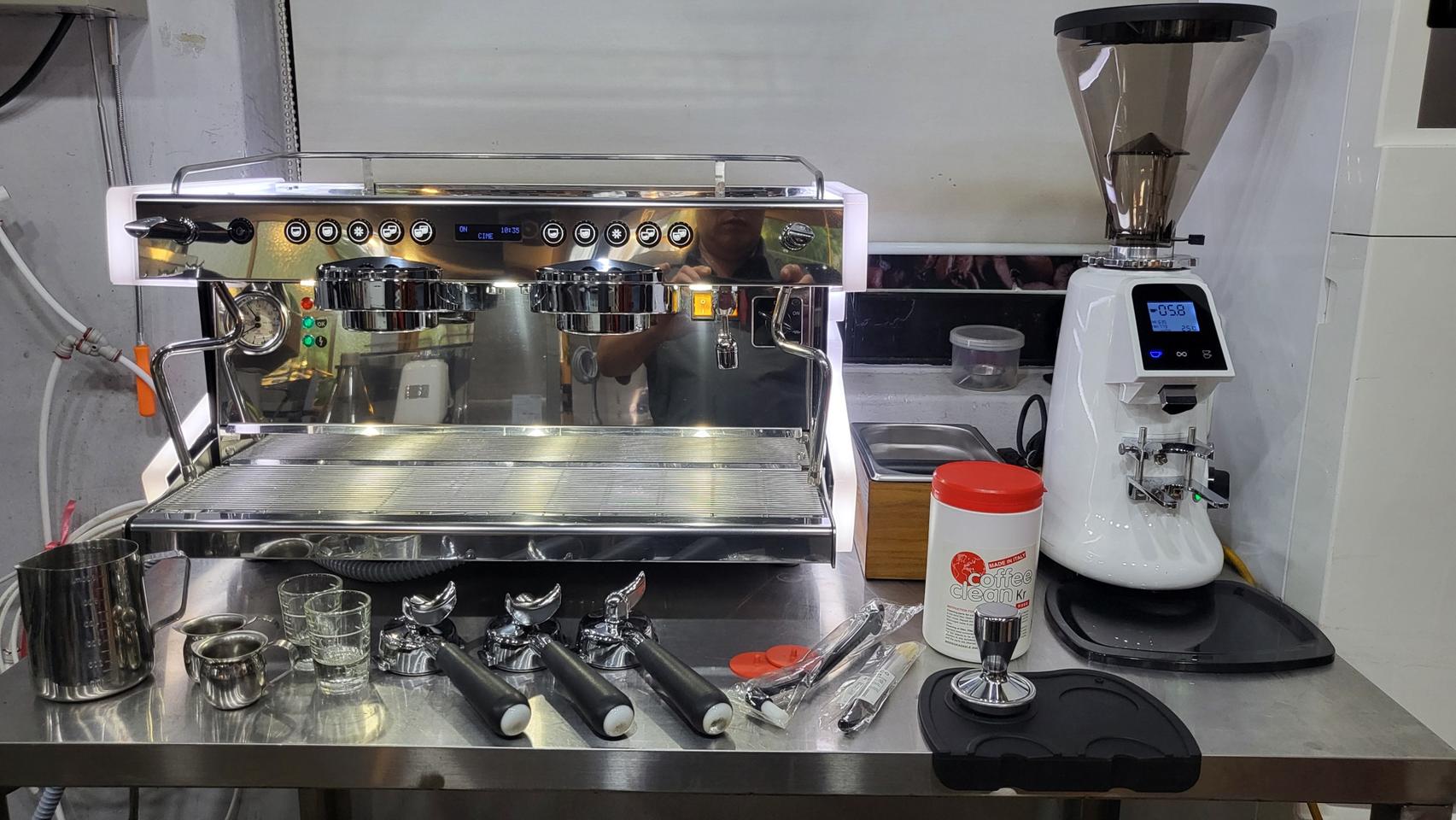 씨메03네오 커피머신 벨로즈자동그라인더 포함