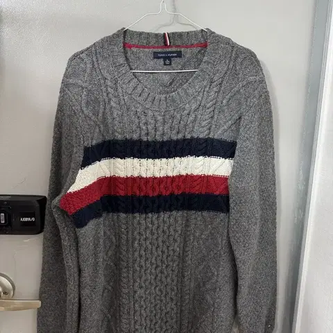 타미 힐피거 100-105 꽈베기 케이블 헤비 울 니트