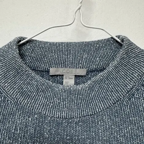 코스 COS 모크넥 비스코스 100 사이즈 니트