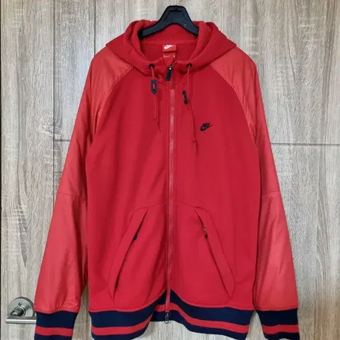 나이키 후드점퍼