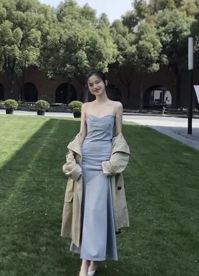 연그레이 캐주얼 절개 롱원피스S