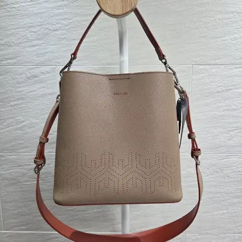 에스콰이아 베이지 숄더백