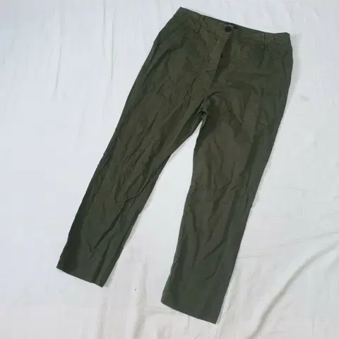 띠어리 21fw 카키 면 팬츠 여성