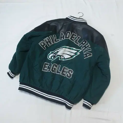 필라델피아 이글스 스타디움 점퍼