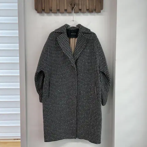 마인 블랙 화이트 체크 롱코트