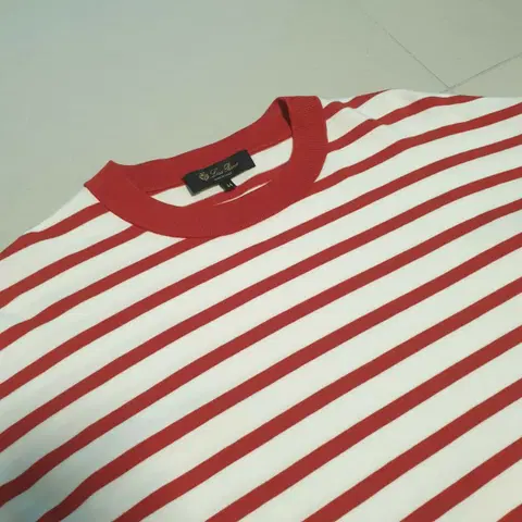 로로피아나 스트라이프 옆버튼 티셔츠