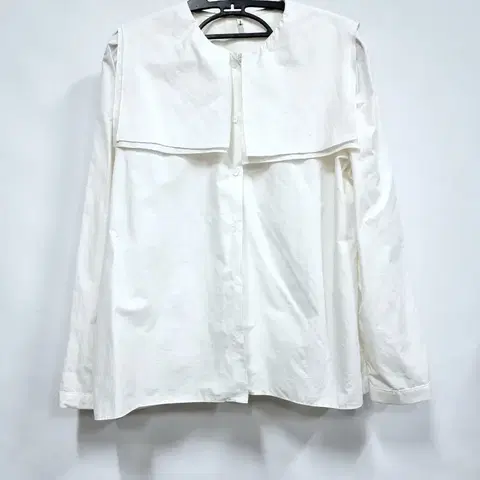 finger 세일러 카라 블라우스 화이트