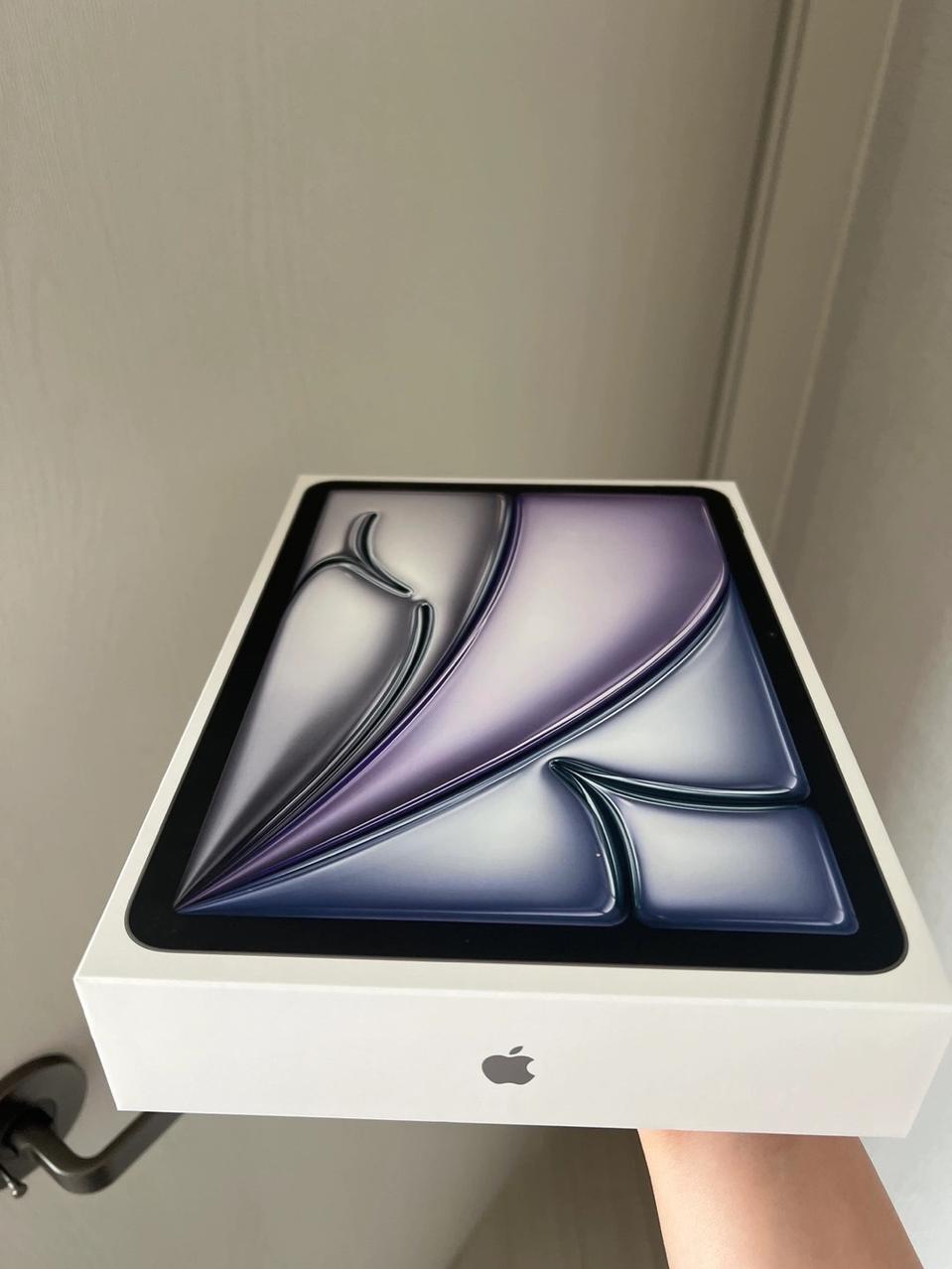 아이패드 에어11 m3 128GB와이파이 미개봉